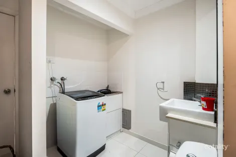 Property photo of 7/243 Torquay Terrace Torquay QLD 4655