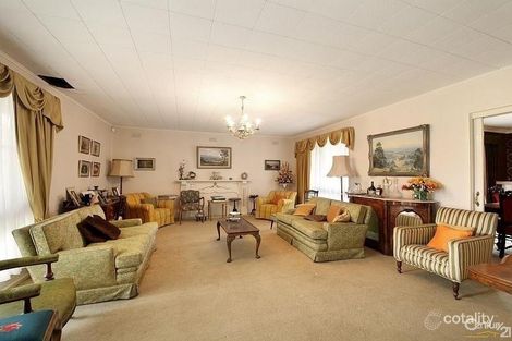 Property photo of 8 Strathmore Street Bentleigh VIC 3204