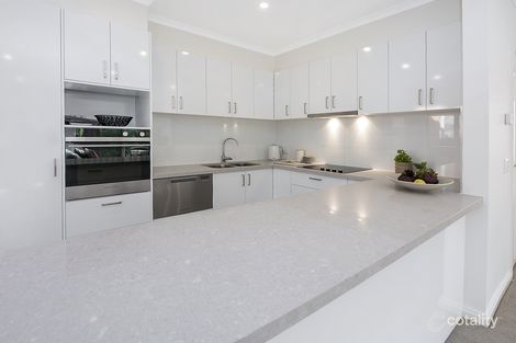 Property photo of 13/8 Pottage Circuit Macleod VIC 3085