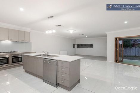 Property photo of 10 Meridian Close Point Cook VIC 3030