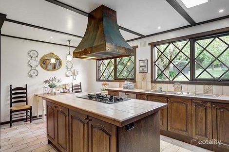 Property photo of 21 Iolanthe Close Park Orchards VIC 3114