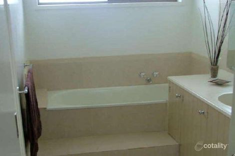 Property photo of 8 Dobson Street Eldorado VIC 3746