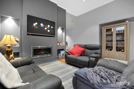 Property photo of 6 Focal Road Werribee VIC 3030