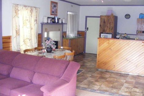 Property photo of 22 Marks Street Colac VIC 3250