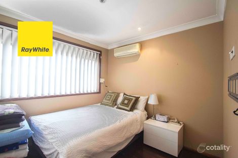 Property photo of 16 Melbourne Road St Johns Park NSW 2176