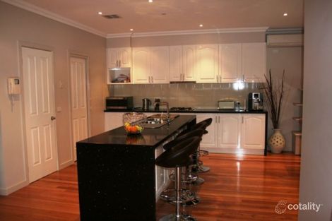 Property photo of 42 Hyde Park Avenue Craigieburn VIC 3064