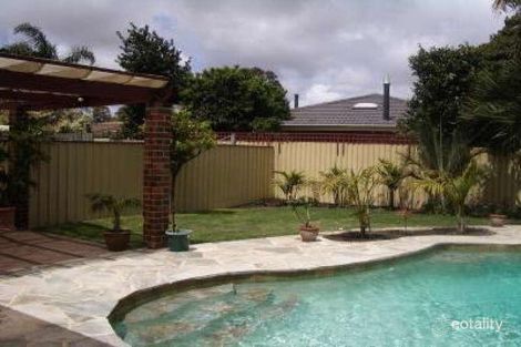 Property photo of 17 Illyarrie Place Willetton WA 6155