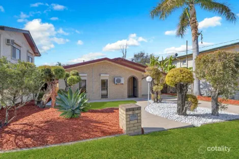 33 LOGAN ST, NORTH BOOVAL, QLD 4304