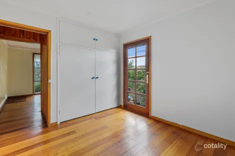 Property photo of 15 Walsh Road Warrnambool VIC 3280