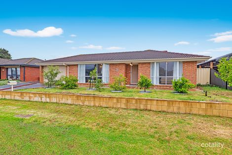 Property photo of 3 Fraser Court Cranbourne North VIC 3977