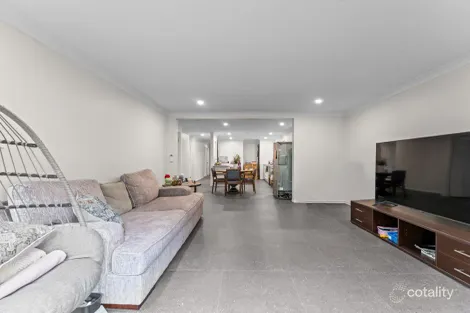 Property photo of 43 Mulgrave Crescent Forest Lake QLD 4078