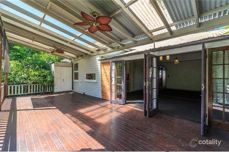 21 Chester St, Highgate Hill, QLD 4101