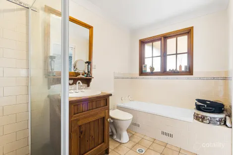 Property photo of 57 Fields Drive Albion Park NSW 2527