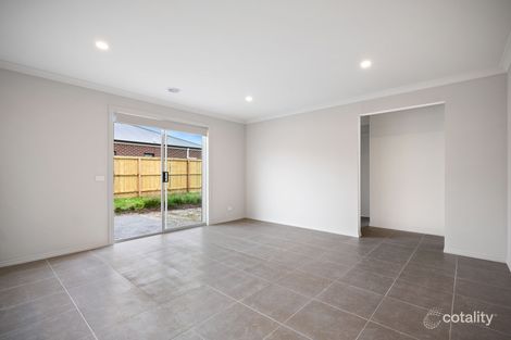 Property photo of 8 Papley Avenue Lang Lang VIC 3984