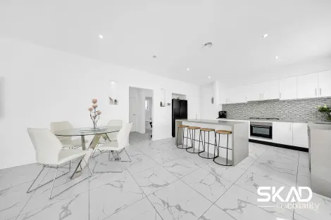 Property photo of 4 Studley Park Way Craigieburn VIC 3064