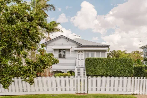 Property photo of 23 Eleventh Avenue Brighton QLD 4017