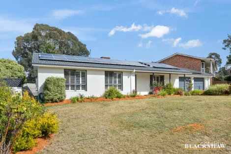 Property photo of 19 Enid Lorimer Circuit Chisholm ACT 2905