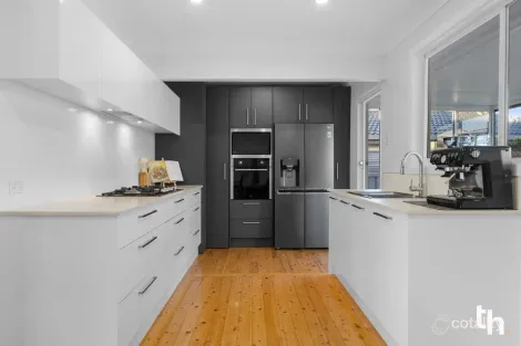 Property photo of 12 Etheridge Crescent Edgeworth NSW 2285