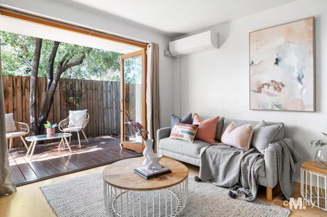 1/11-13 Farnham Ct, Flemington, VIC 3031