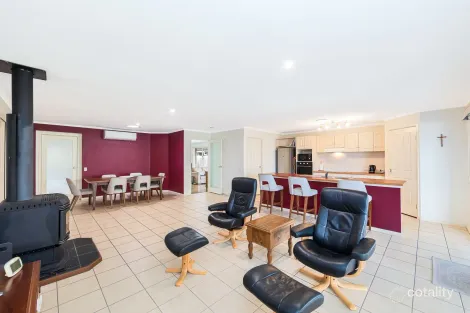 Property photo of 19 Matthew Circuit Mardi NSW 2259