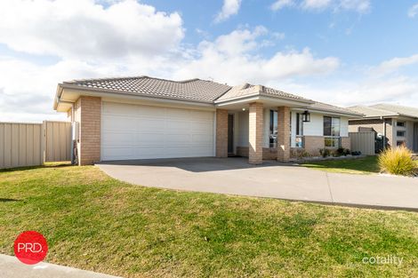 Property photo of 16 Angus Place Bungendore NSW 2621