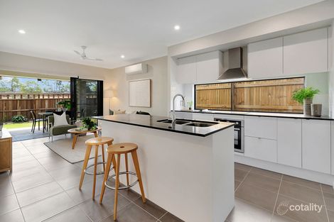 Property photo of 32 Pintail Circuit Deebing Heights QLD 4306