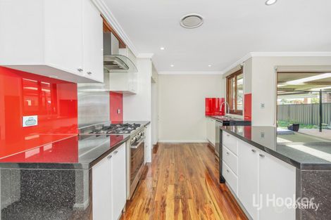 Property photo of 32 Romley Crescent Oakhurst NSW 2761