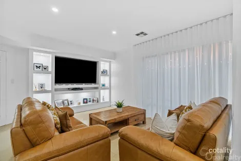 Property photo of 31 Drummonds Approach Secret Harbour WA 6173