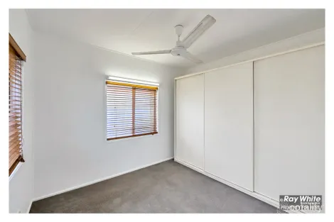 Property photo of 13 Beak Street Koongal QLD 4701