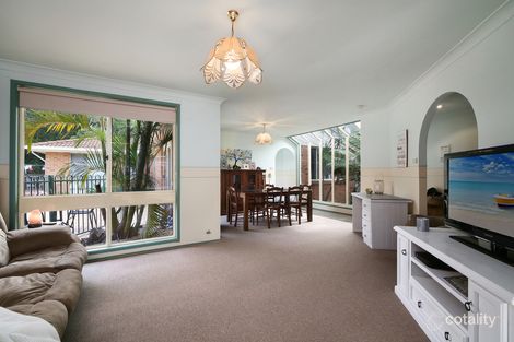 Property photo of 7 Judy Anne Close Green Point NSW 2251