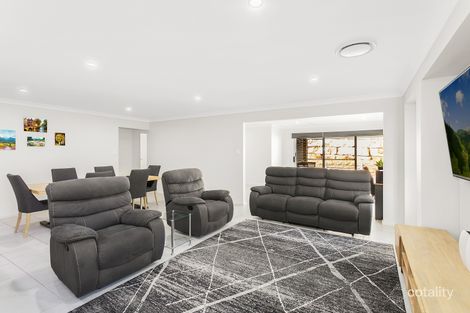 Property photo of 16 Kuttabul Road Wadalba NSW 2259