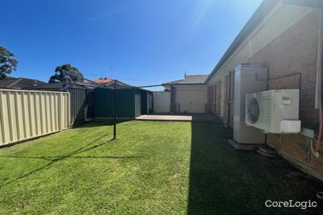 Property photo of 7 The Lakes Drive Glenmore Park NSW 2745