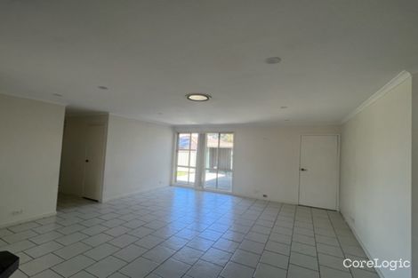 Property photo of 7 The Lakes Drive Glenmore Park NSW 2745