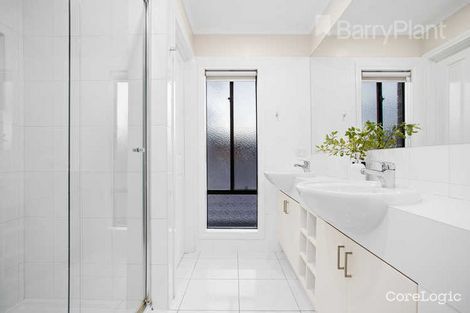 Property photo of 99 Charteris Drive Craigieburn VIC 3064