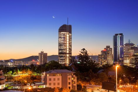 Property photo of 34/83 O'Connell Street Kangaroo Point QLD 4169