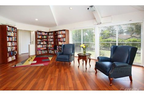 Property photo of 38 Mukurta Street Chapel Hill QLD 4069