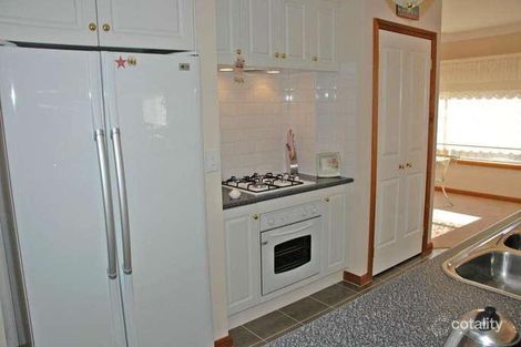 Property photo of 6 Bundoran Avenue Cranbourne VIC 3977