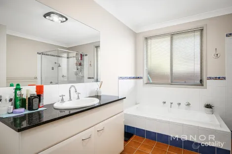 Property photo of 98 Sanctuary Drive Beaumont Hills NSW 2155