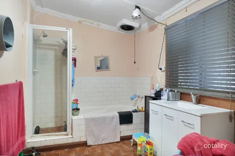 Property photo of 4 Gordon Road Kudla SA 5115