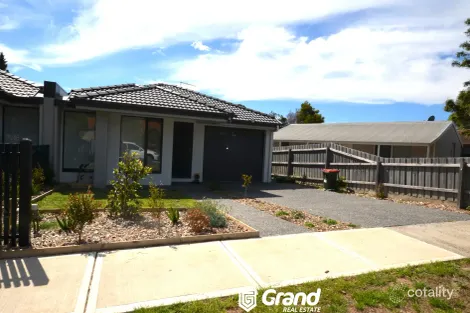 Property photo of 69 Willow Drive Hampton Park VIC 3976