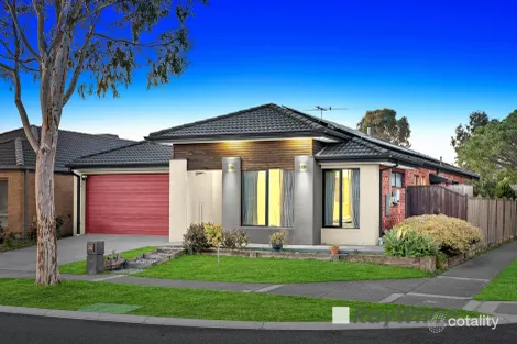 Property photo of 36 Mickleham Drive Cranbourne North VIC 3977