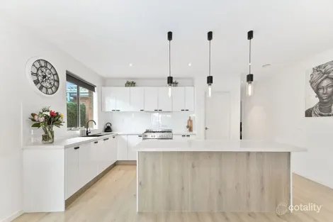 Property photo of 10 Nunn Street Koo Wee Rup VIC 3981