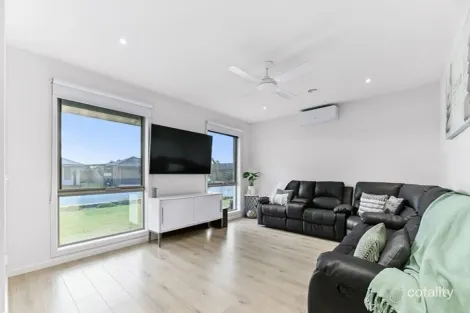 Property photo of 10 Nunn Street Koo Wee Rup VIC 3981
