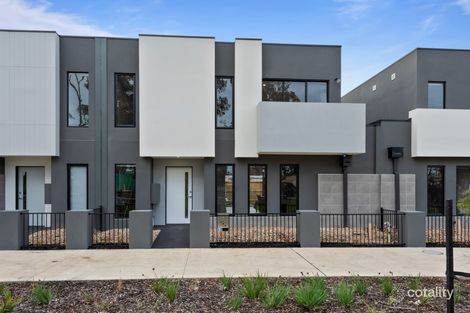 48 Titan Lodge Walk, Pakenham, VIC 3810