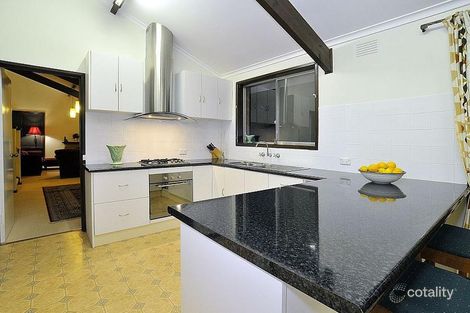 Property photo of 15 Edith Court Mount Dandenong VIC 3767
