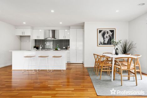 Property photo of 6 Wisteria Close Kilsyth VIC 3137