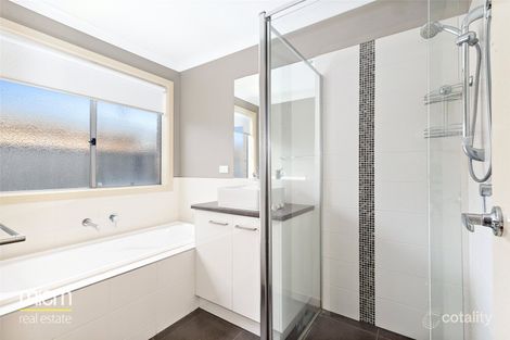 Property photo of 25 Michael Place Point Cook VIC 3030