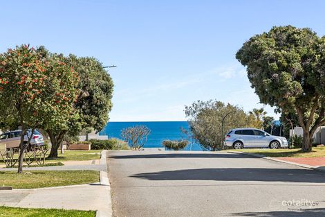Property photo of 19 Belhus Drive Trigg WA 6029