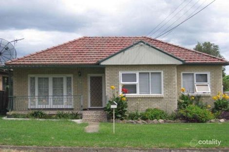 4 Andrew Ave, Canley Heights, NSW 2166