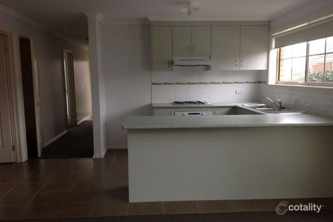 Property photo of 6/19-21 Maculata Drive Cranbourne West VIC 3977